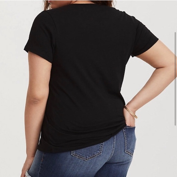 Torrid “Honey, sweet & sassy” graphic tee - Picture 3 of 9